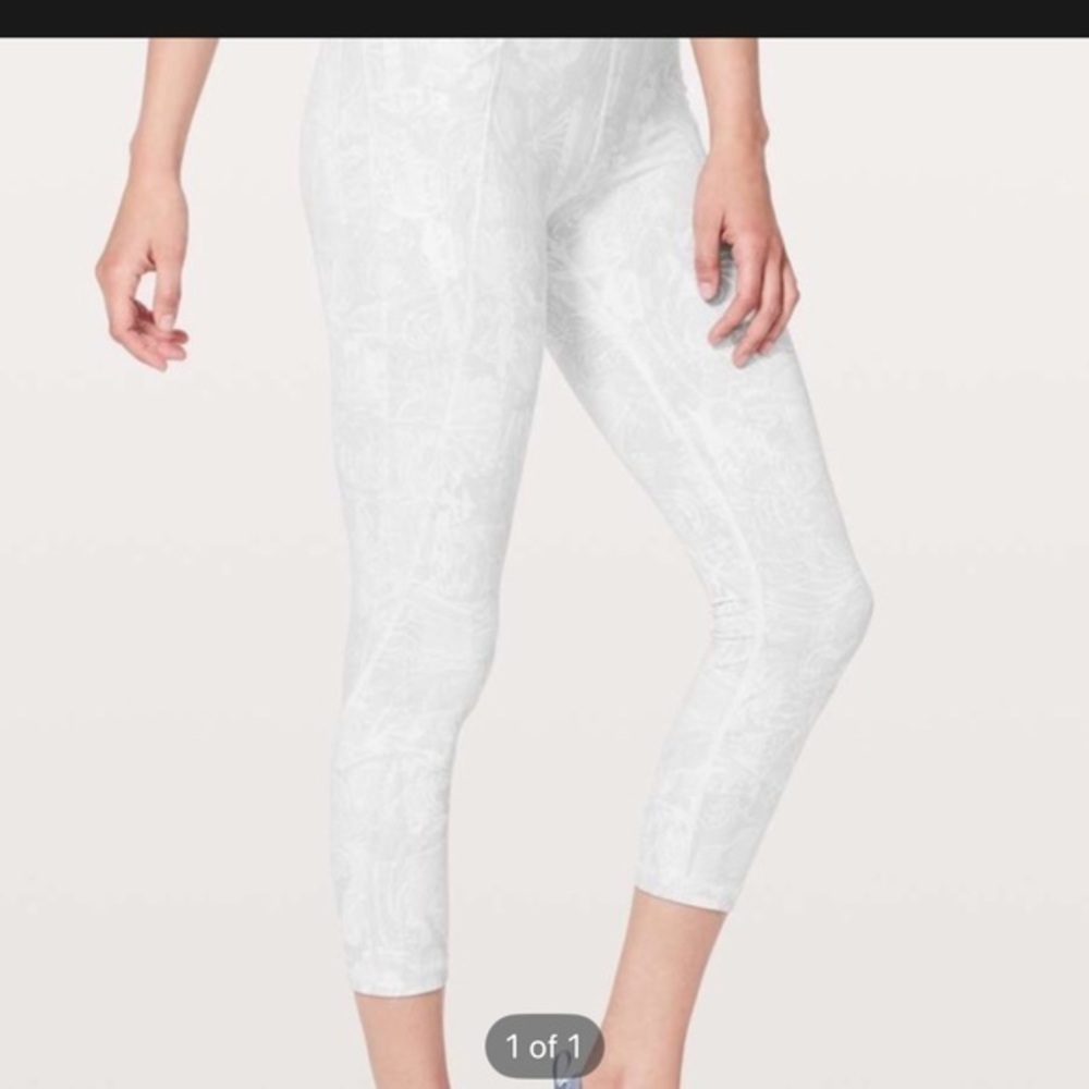 011 Lululemon Time to Sweat leggings